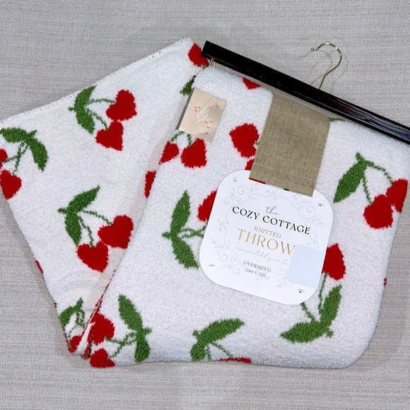 The Cozy Cottage Other - Valentine’s day The Cozy Cottage Knitted Throw Oversized Cherry Heart Blanket